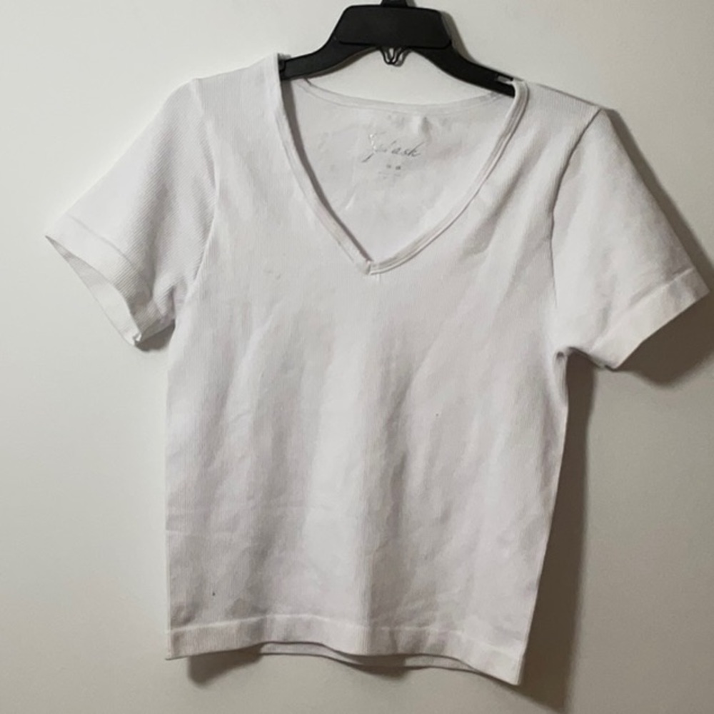 Splash White V-Neck Tee